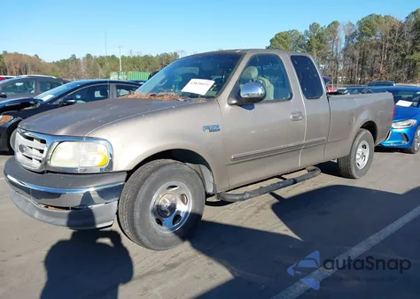 2002 Ford F-150 Xl/Xlt z USA, uszkodzony, nr VIN 1FTRX17282NA06182